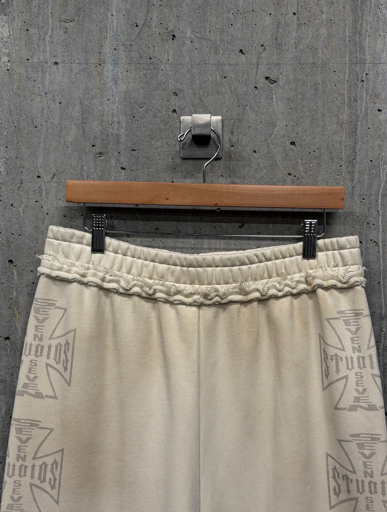THRASH DIRTY WASH SWEATS