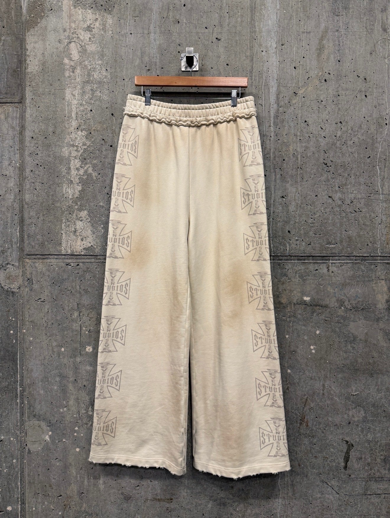 THRASH DIRTY WASH SWEATS